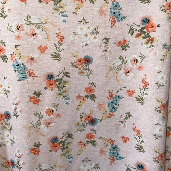 LulaRoe V Neck Tee - Picture 2 of 6